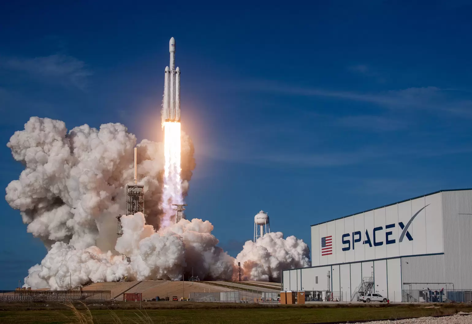 SpaceX Retail Buying Holds Firm After IPO Slump