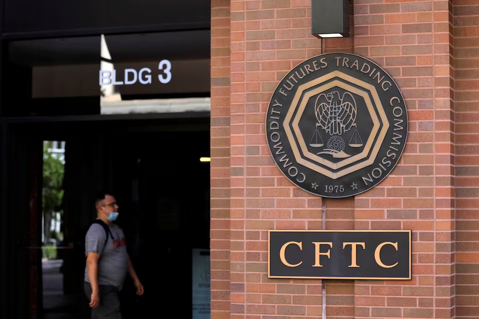 CFTC Halts CME 24/7 Crude Oil Futures Contract