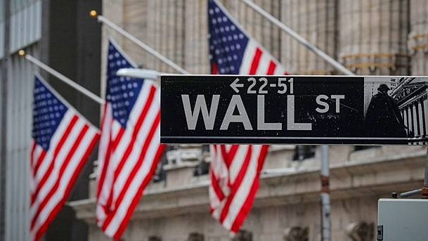 Dow Jones Index: Calculation, Records and Risks